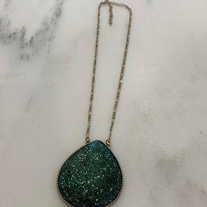 Green acrylic glitter gold tone necklace